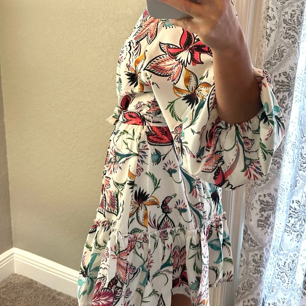 NWT Baltic Born white floral mini dress and ruffle hem w 3/4 puff sleeves - Picture 6 of 17